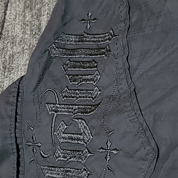 AFFLICTION EMBROIDERED BUTTON-DOWN BLACK LONG-SLEEVE SHIRT - Picture 4 of 16